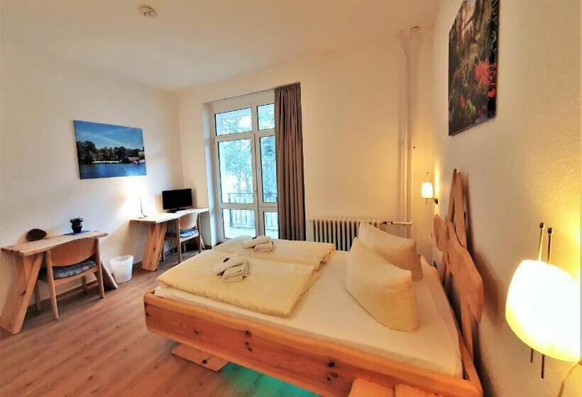 اتاق استاندارد با بالکن, Waldhotel Am See Berlin Schmöckwitz