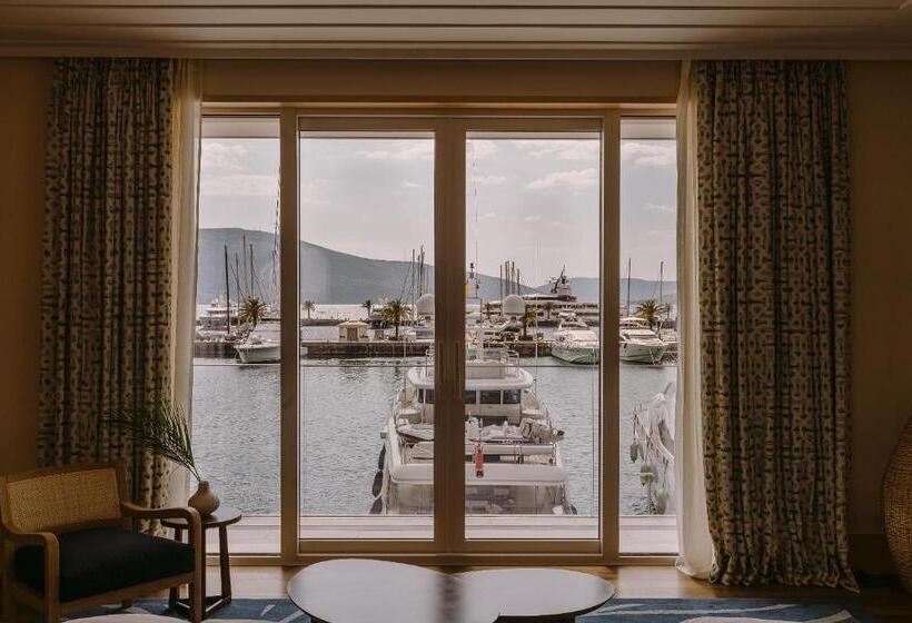 سوییت با چشم‌انداز دریا, Regent Porto Montenegro & Residences