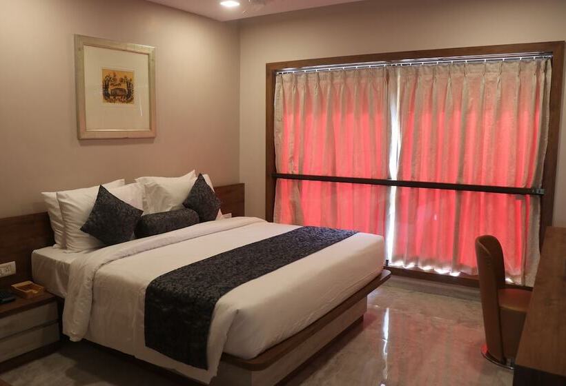 行政房间, Nest Beacon Resort Daman