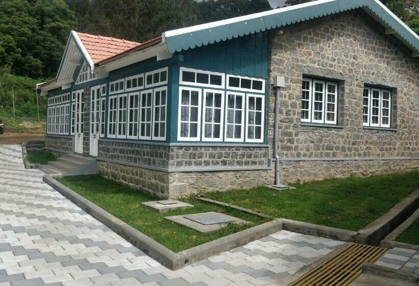 سوییت با چشم‌انداز کوه, The Hearth