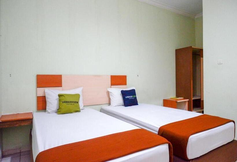 اتاق استاندارد, Urbanview Hotel Platinum Parepare