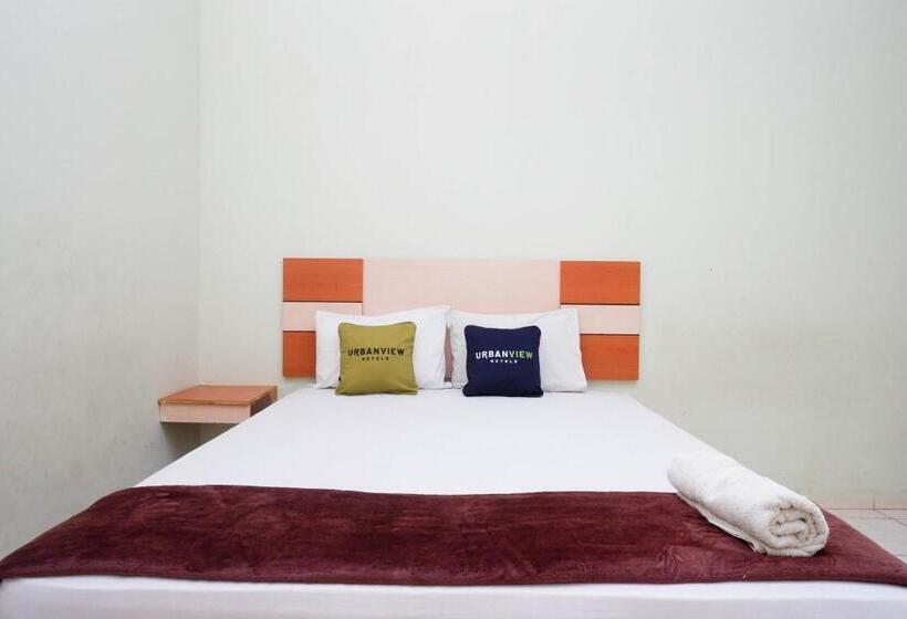 اتاق لوکس, Urbanview Hotel Platinum Parepare