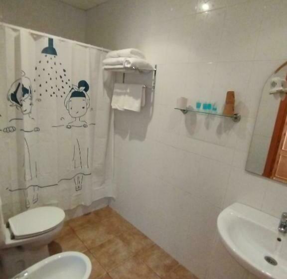 اتاق استاندارد با بالکن, Hostal Restaurant Paca