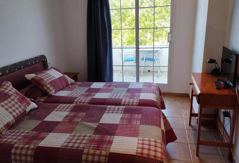اتاق استاندارد با بالکن, Hostal Restaurant Paca