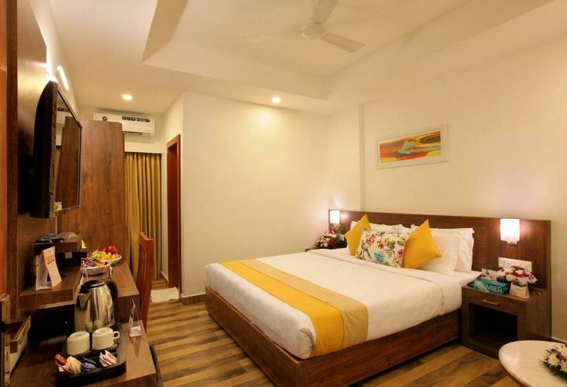 Номер Deluxe, Park Residency Koothattukulam