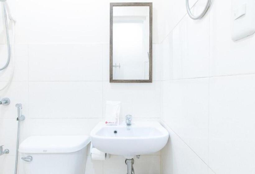 Номер Стандарт Трехместный, Reddoorz Plus At Eco Green Boutique
