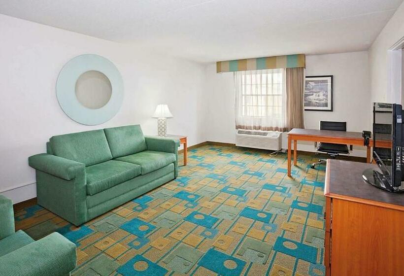 Quarto Standard Cama King para Deficientes, Norwood Inn & Suites Merrillville