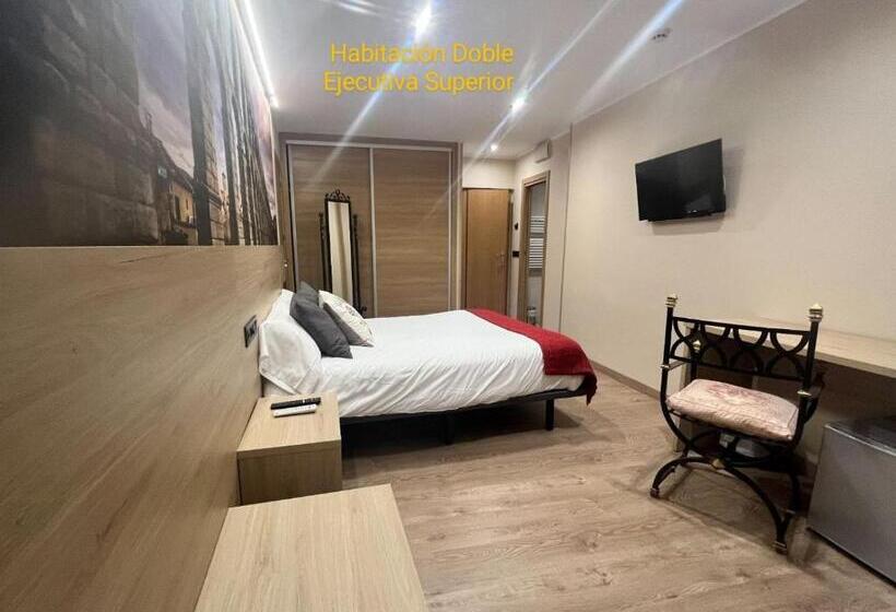 Семейный Номер, Venta Magullo