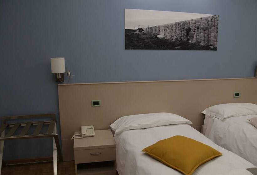 Номер Стандарт Трехместный, Albergo Da Benedetta