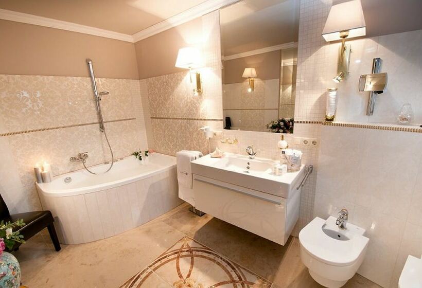 Полулюкс Вид на Горы, Residenz Alexado