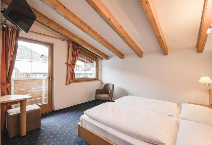 Номер Стандарт с Балконом, Schölzhorn Superior
