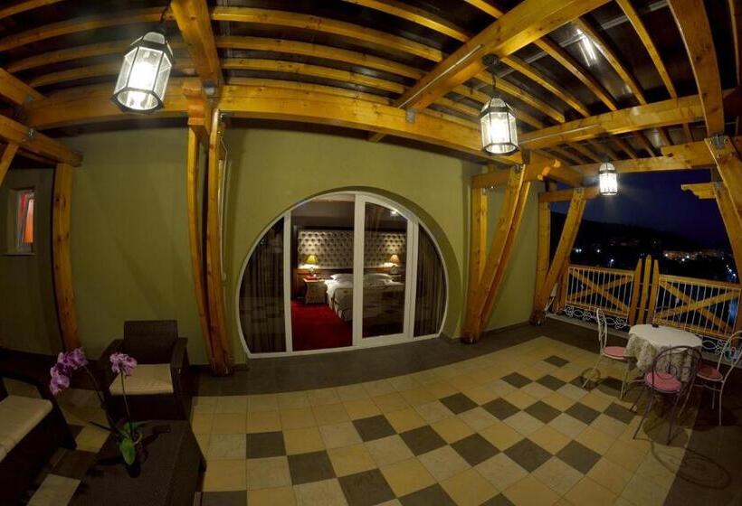 Пентхаус, Simfonia Boutique