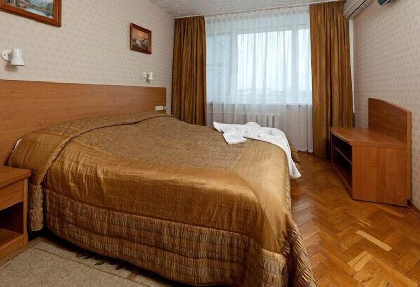 Люкс, Yubileynaya