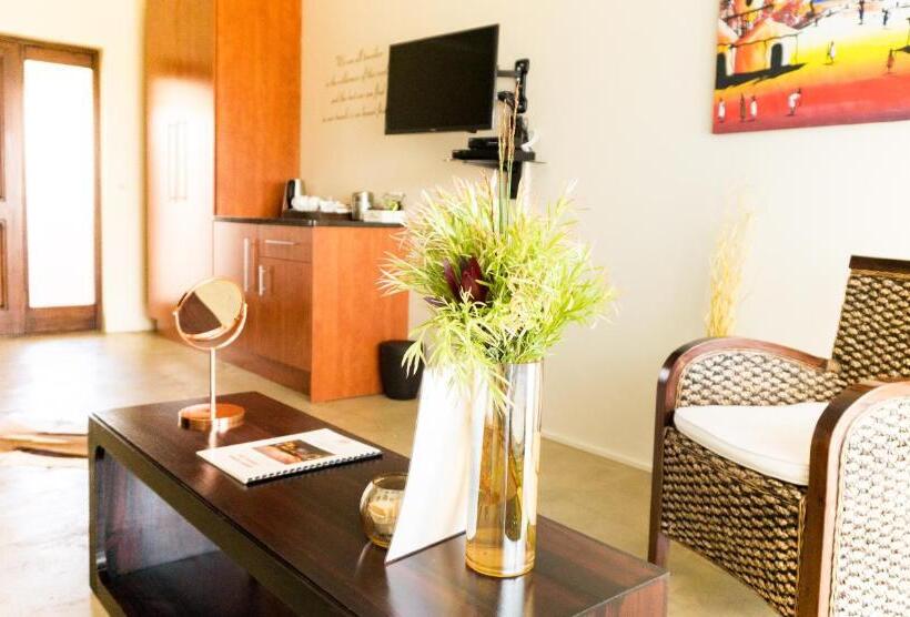 Семейный Номер, Kapensis Guesthouse  Ltd