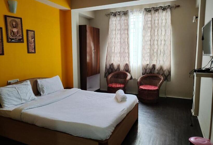 Номер Стандарт, Mayal Retreat