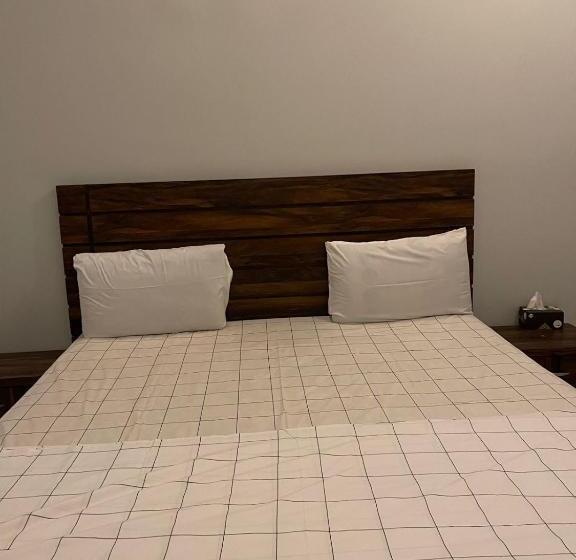 اتاق لوکس یک تخته, Karachi Palace Guest House