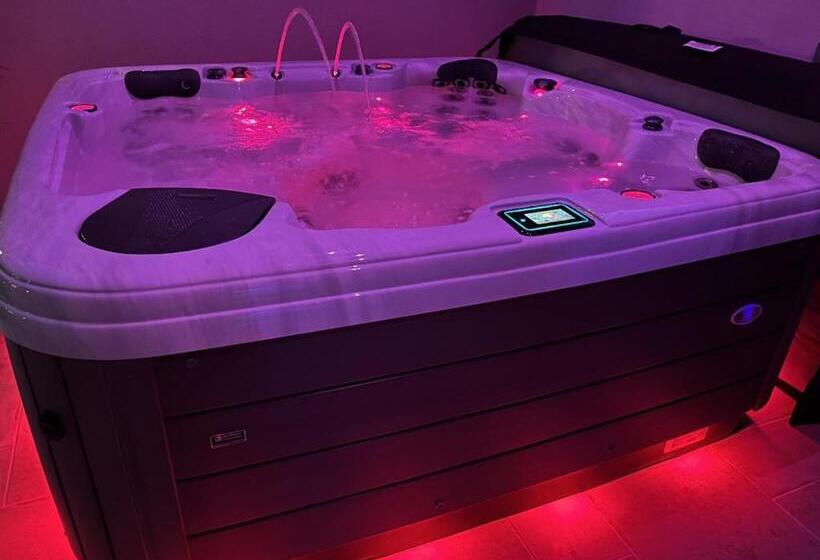 1间卧室的房子, La Suite De Charme Du Mas De La Fontaine De Jonquier Avec Spa Privatif