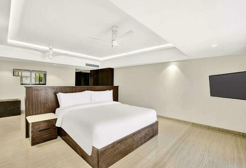 Полулюкс Вид на Бассейн, Radisson Resort Goa Baga