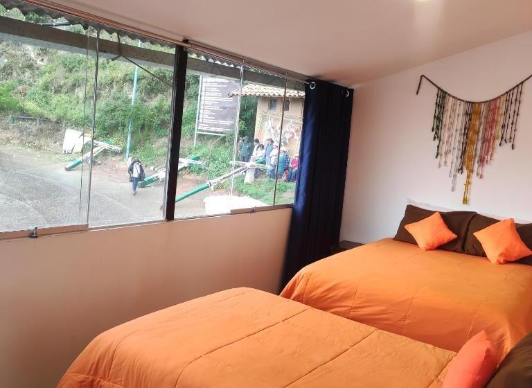 Quarto Triplo Estandar, Casa Sapantiana Con Vista Al Bosque, Cerca A Sacsayhuaman