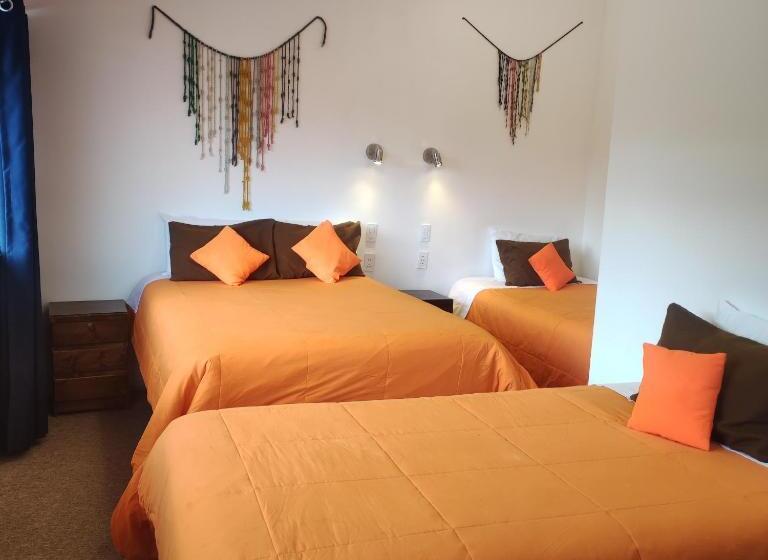 Quarto Triplo Estandar, Casa Sapantiana Con Vista Al Bosque, Cerca A Sacsayhuaman