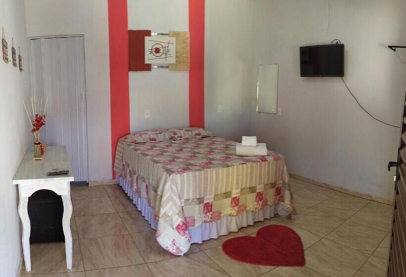سوئیت با بالکن, Chalés E Camping Bela Vista