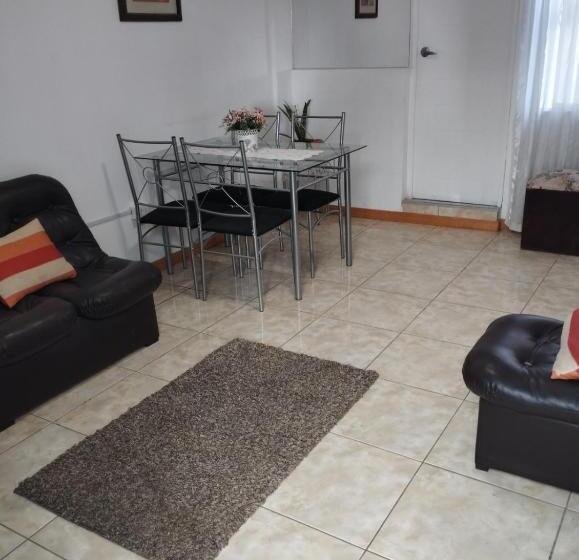 آپارتمان 1 خوابه, Apart & Hostal Manualé