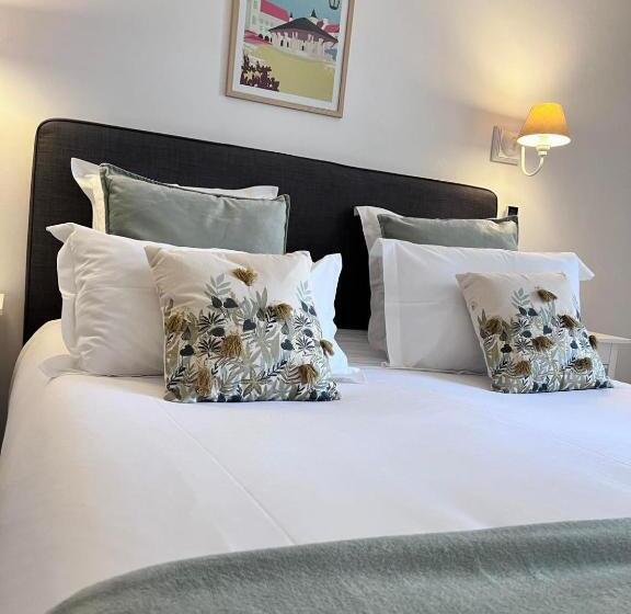 اتاق استاندارد, Hôtel Les Vieilles Tours Rocamadour