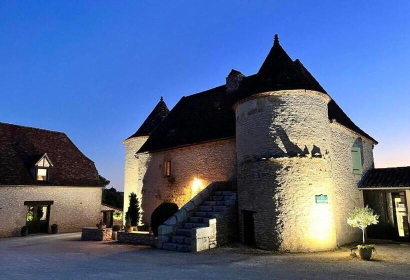 سوییت لوکس, Hôtel Les Vieilles Tours Rocamadour