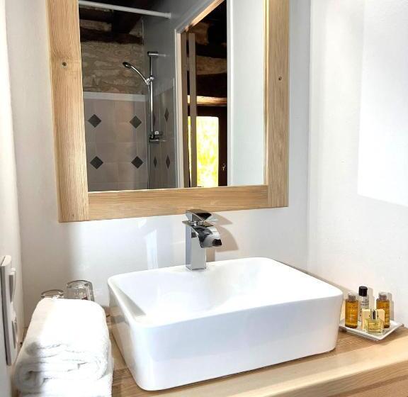 سوییت لوکس, Hôtel Les Vieilles Tours Rocamadour