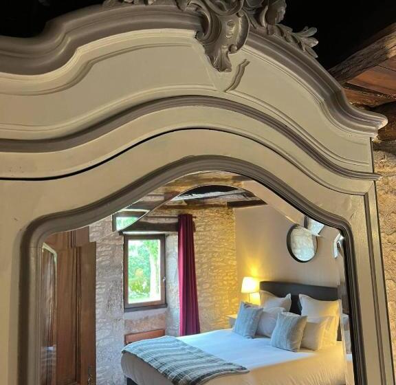 سوییت لوکس, Hôtel Les Vieilles Tours Rocamadour