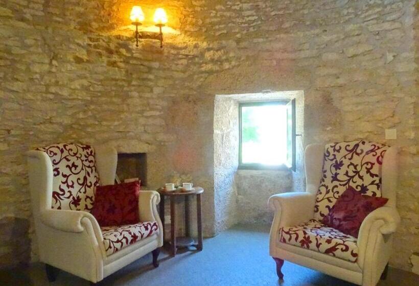سوییت لوکس, Hôtel Les Vieilles Tours Rocamadour