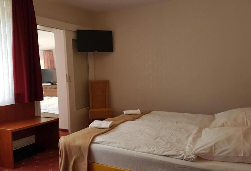 Семейный Номер, Kräuterhotel & Restaurant Heidejäger