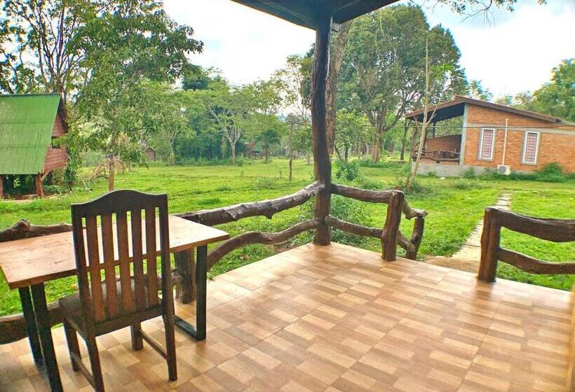اتاق لوکس با بالکن, Nature Lodge