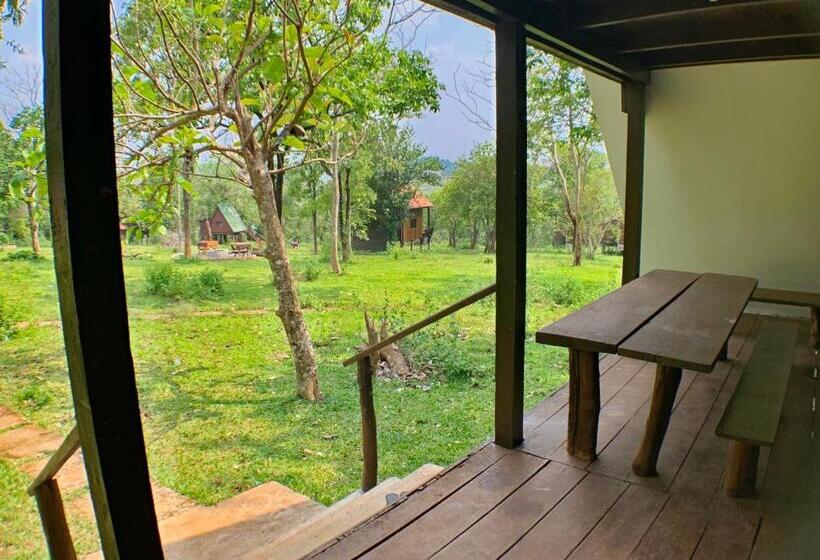 بنگله خانوادگی, Nature Lodge