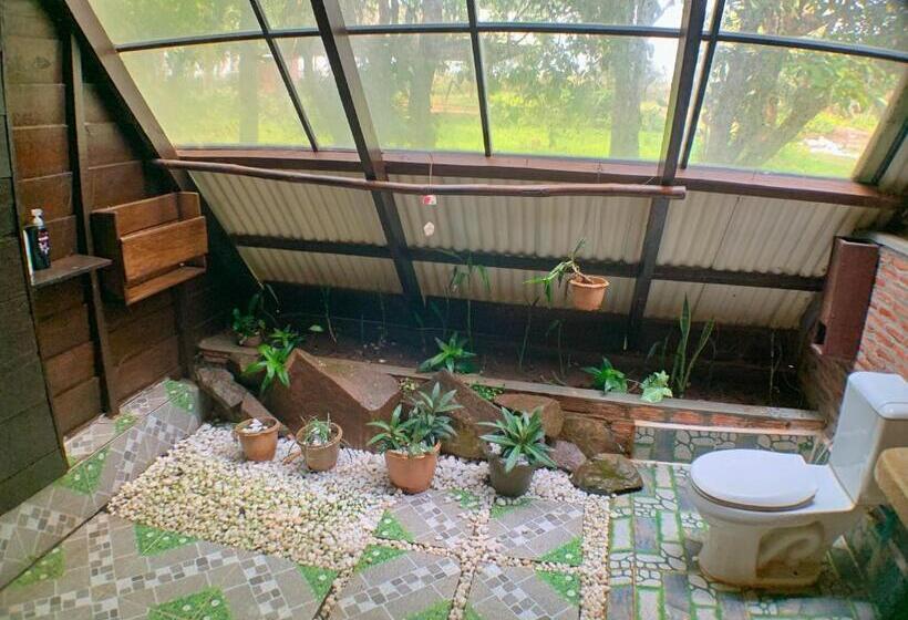 بنگله خانوادگی, Nature Lodge
