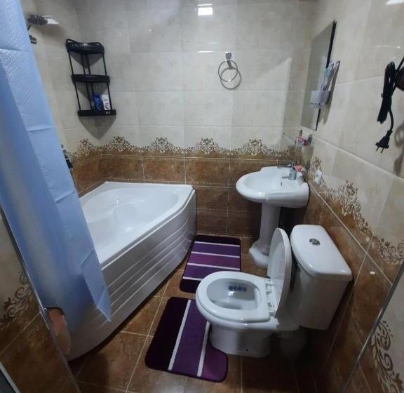 اتاق استاندارد سه نفره, Jasmina