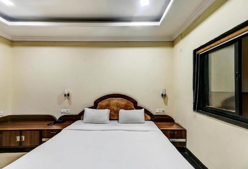 اتاق لوکس سه تخته, Capital O 85526  Rourkela  Palace