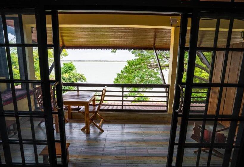 اتاق سوپریور, Nakorn River View