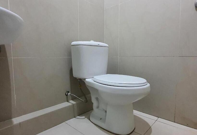Номер Стандарт, Oyo Home 90435 Sena Home Homestay #819