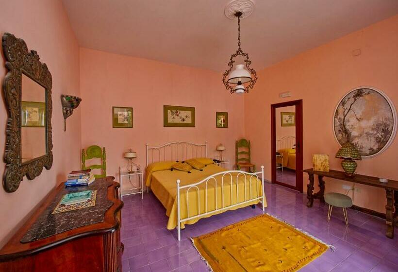 اتاق لوکس با بالکن و چشم‌انداز دریا, Villa Scarpariello Relais