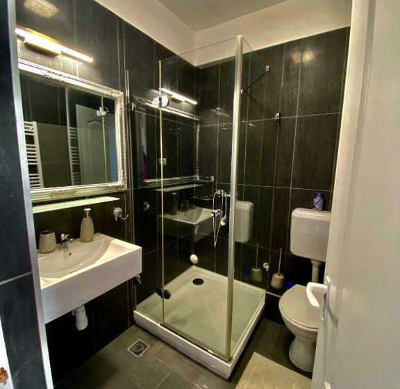 آپارتمان 3 خوابه, Platán Apartmanház