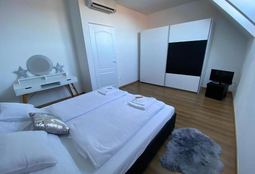 آپارتمان 3 خوابه, Platán Apartmanház
