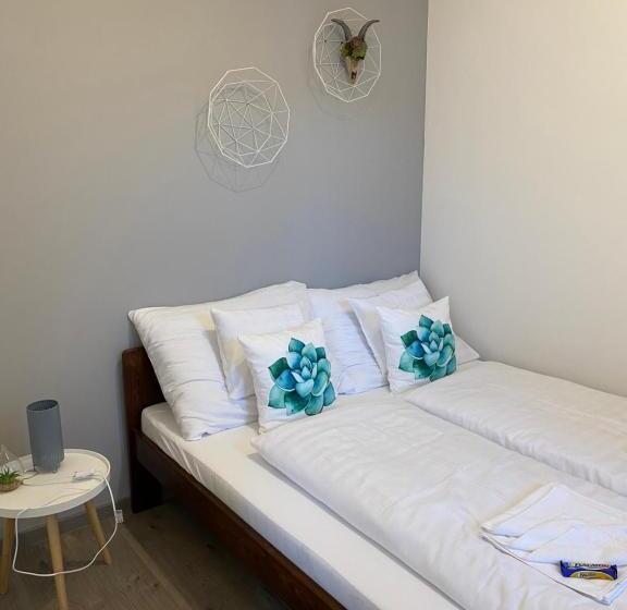 آپارتمان 1 خوابه, Platán Apartmanház