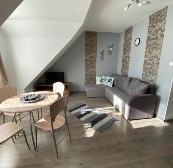 آپارتمان 1 خوابه, Platán Apartmanház