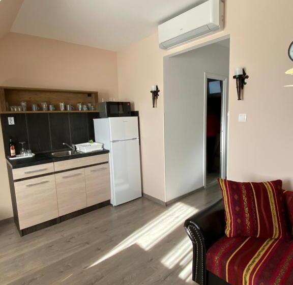 آپارتمان 1 خوابه, Platán Apartmanház