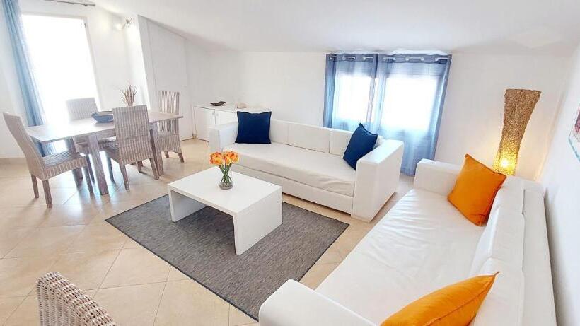 آپارتمان 1 خوابه با تراس, Branco Suites   Rooms & Holiday Apartments
