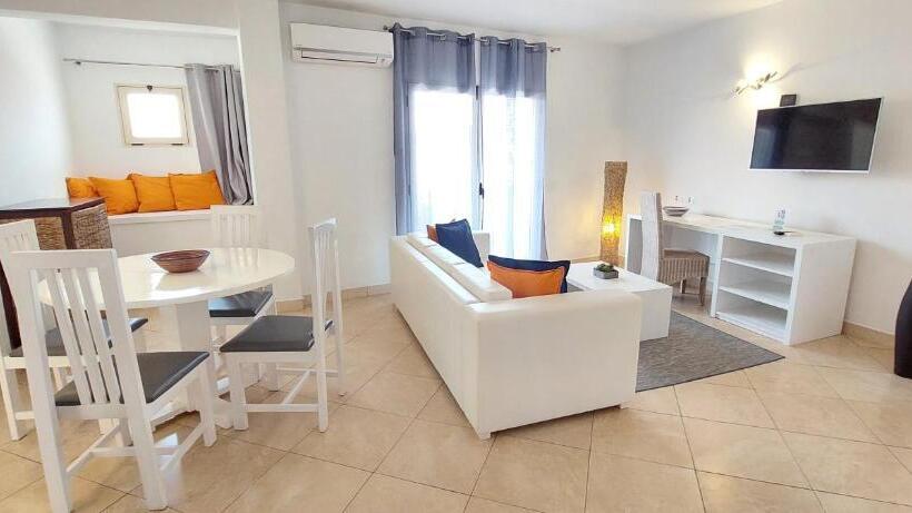 آپارتمان 2 خوابه, Branco Suites   Rooms & Holiday Apartments