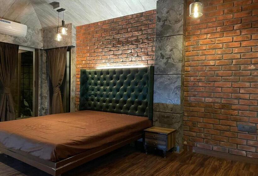 带阳台的豪华间, Cold Spot Village Resort