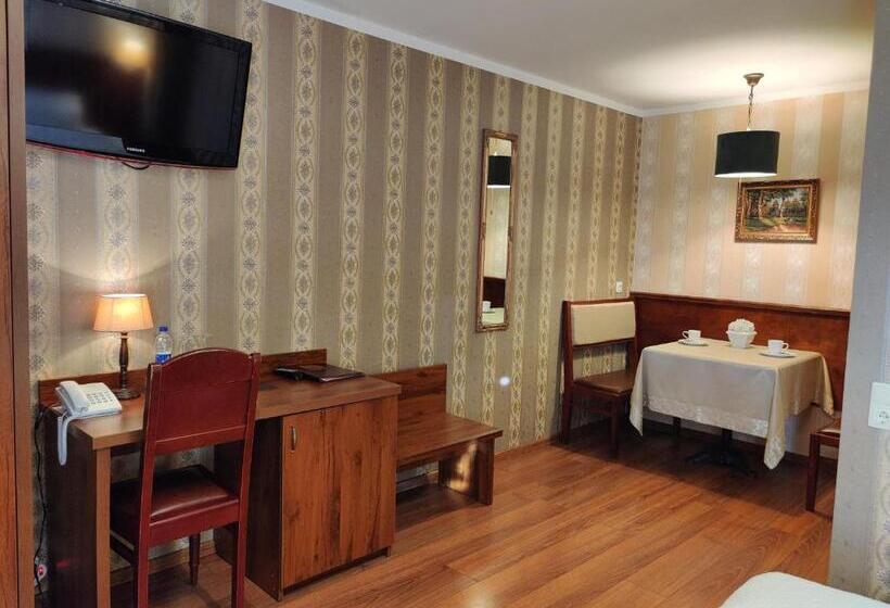 اتاق لوکس, Motelis Smakų Smakas