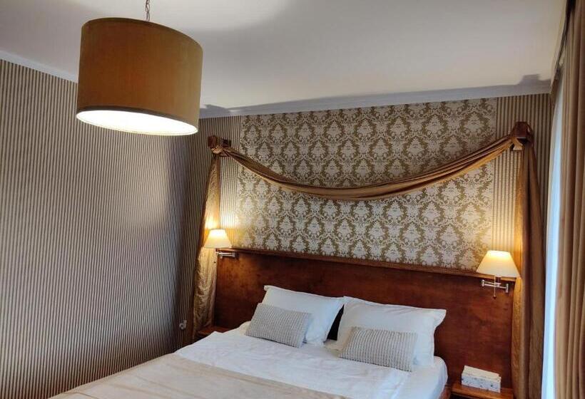 اتاق لوکس, Motelis Smakų Smakas